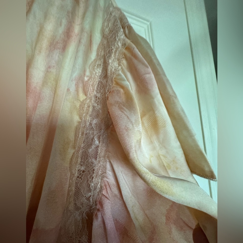 FREE PEOPLE
Intimately - Moonbeams Washed Robe NWOT - Picture 6 of 6